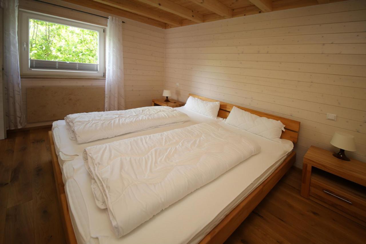 Ferienhaeuser Campingplatz Kinding Ngoại thất bức ảnh